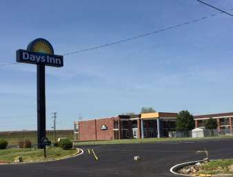 Exterior view - Days Inn Cave City - I-65, Exit 53