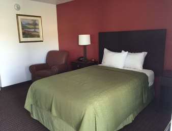  - Days Inn Cave City - I-65, Exit 53