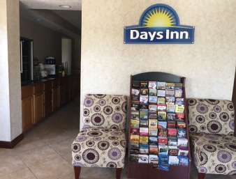  - Days Inn Cave City - I-65, Exit 53