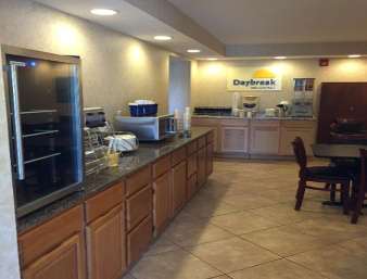  - Days Inn Cave City - I-65, Exit 53