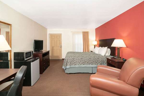  - Days Inn Cave City - I-65, Exit 53