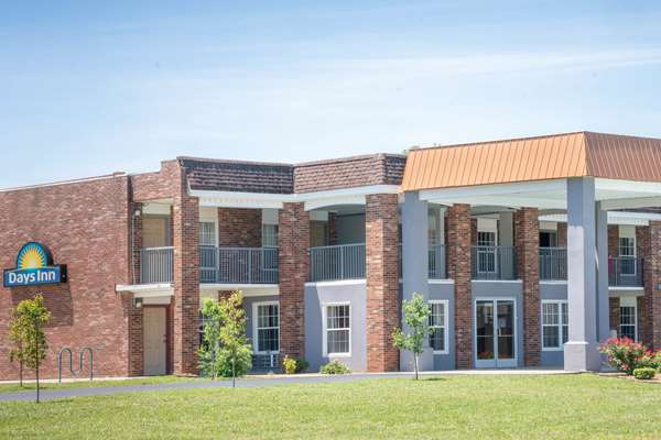 Exterior view - Days Inn Cave City - I-65, Exit 53