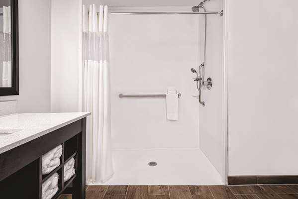  - La Quinta Inn & Suites Convention Center McAllen