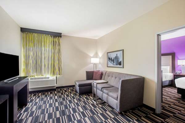 Suite - La Quinta Inn & Suites Convention Center McAllen