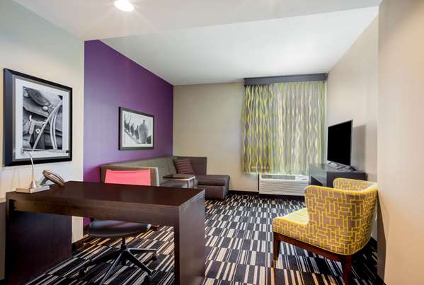 Suite - La Quinta Inn & Suites Convention Center McAllen