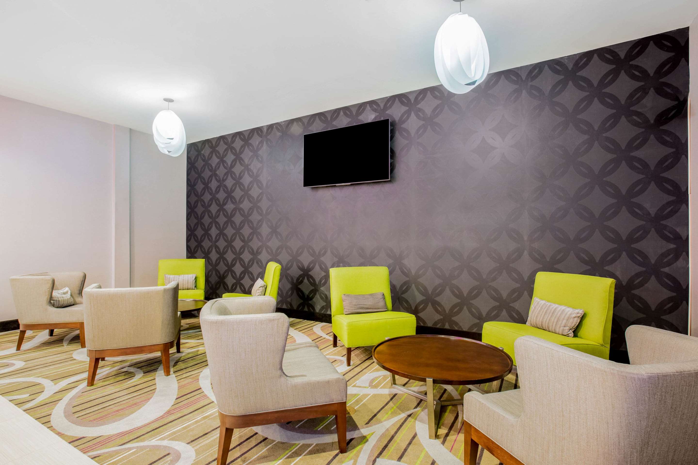 Lobby | La Quinta Inn & Suites by Wyndham McAllen Convention Center