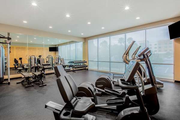 Fitness/ Exercise Room - La Quinta Inn & Suites Convention Center McAllen