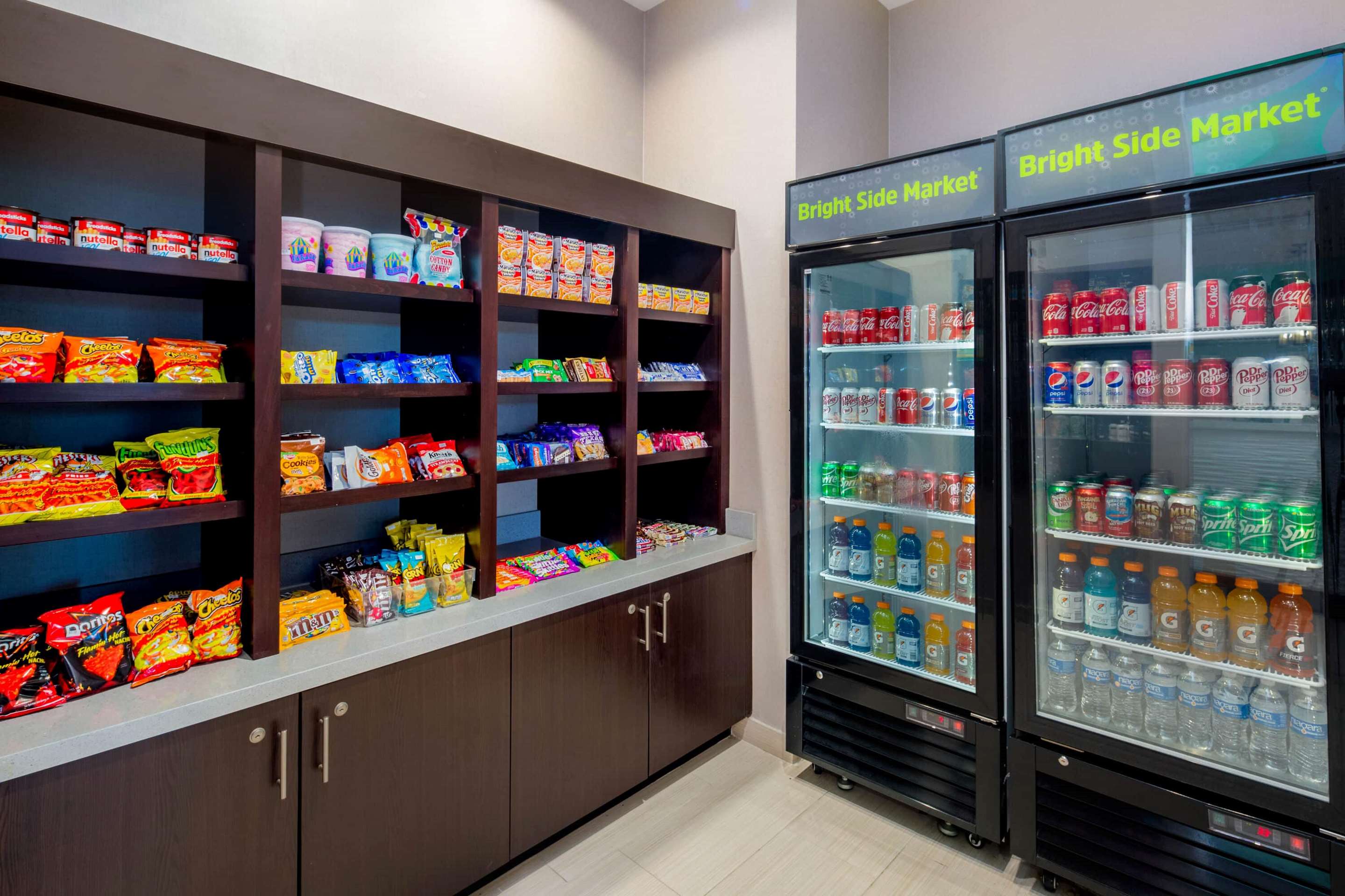 Property amenity | La Quinta Inn & Suites by Wyndham McAllen Convention Center