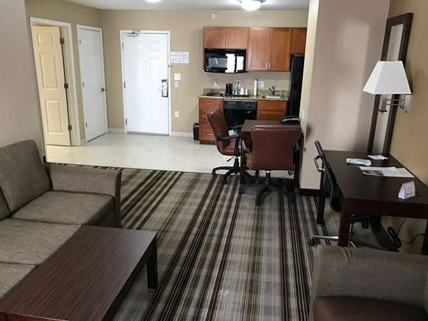 Suite - Best Western Plus Crawfordville Hotel - I-74, Exit 34