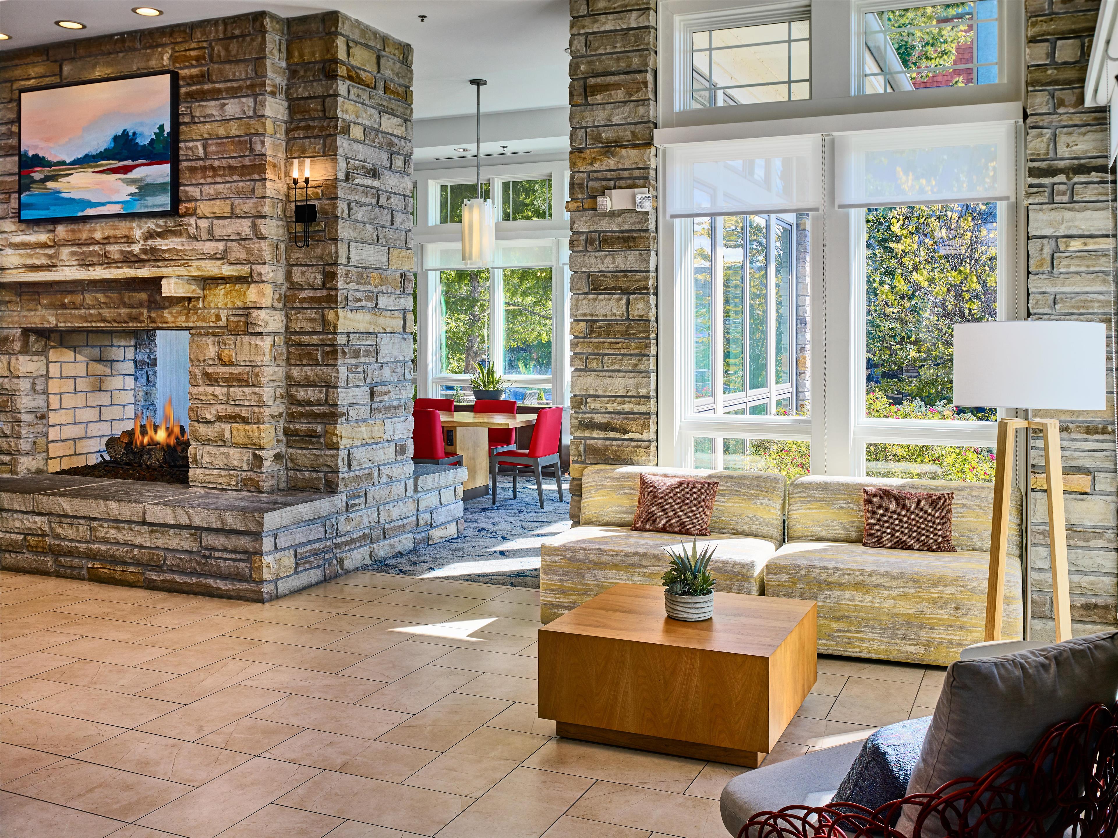 Lobby | Hilton Garden Inn Pigeon Forge