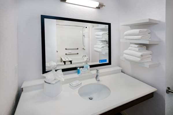  - Hampton Inn & Suites Brooks City Base San Antonio