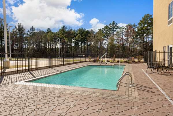 Pool - La Quinta Inn & Suites West Monroe - I-20, Exit 114