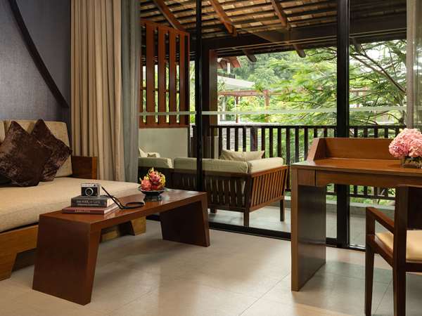 Deluxe Room, Garden View, 1 King Bed & 1 Sofa Bed