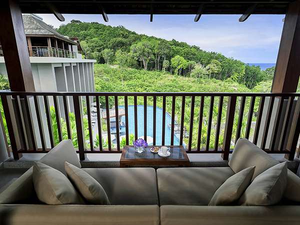 Deluxe Room, Garden View, 1 King Bed & 1 Sofa Bed
