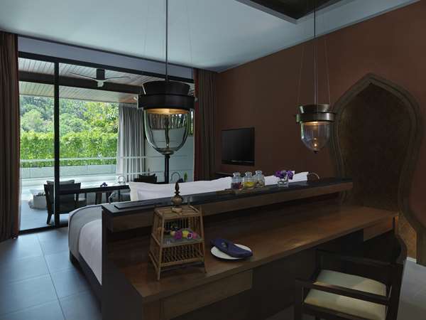 Premier Room, Pool Access & Whirlpool Bath, 1 King Bed