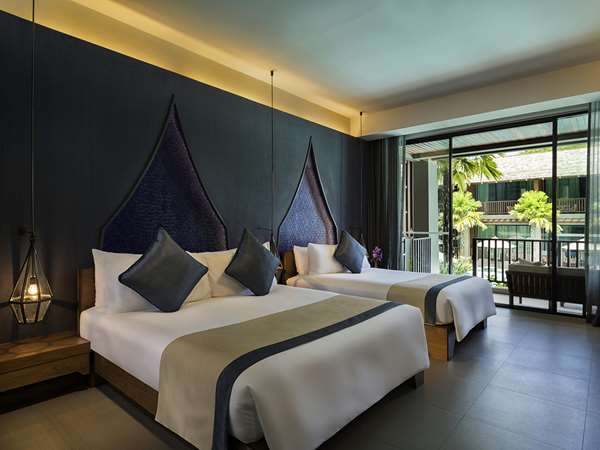 Deluxe Family Room, 1 King Bed & 1 Queen Bed