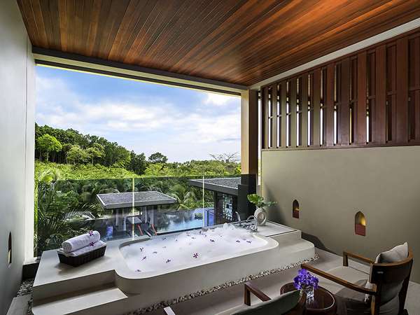 Premier Room, Whirlpool Bath, 1 King Bed