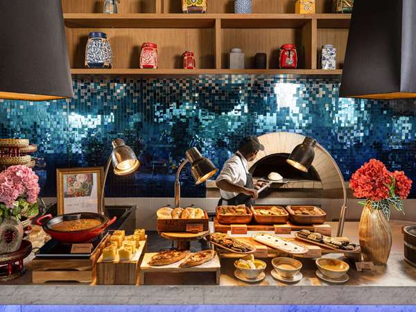 Avista Hideaway Patong Resort & Spa Phuket - MGallery Collection