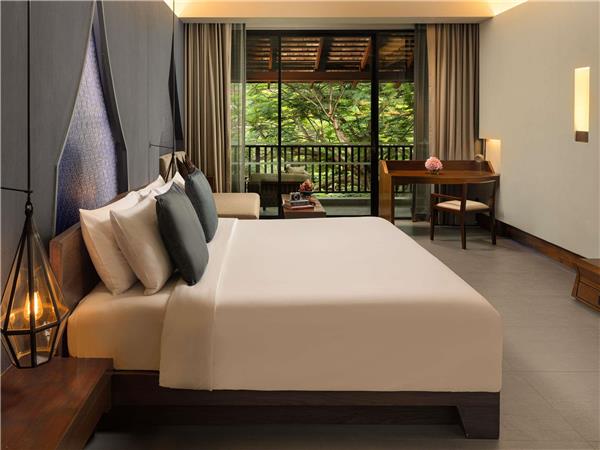 Deluxe Room, Garden View, 1 King Bed & 1 Sofa Bed
