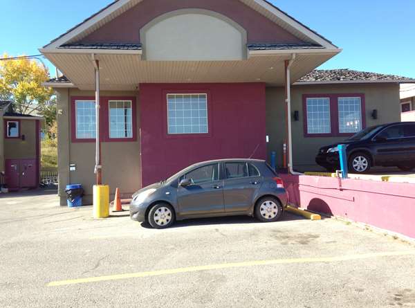 Exterior view - Canadas Best Value Inn Calgary