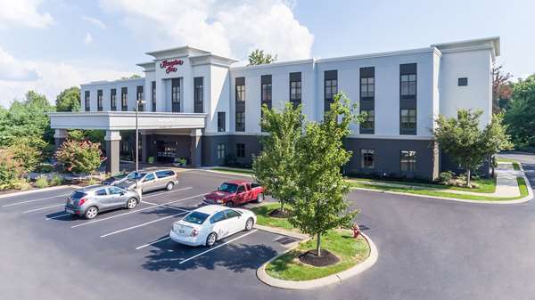 Exterior view - Hampton Inn White House
