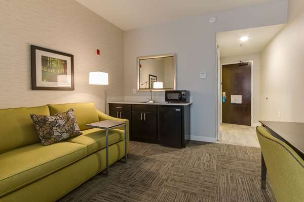  - Hampton Inn White House