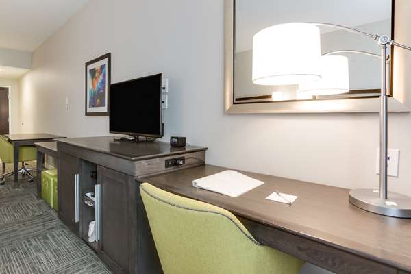  - Hampton Inn White House