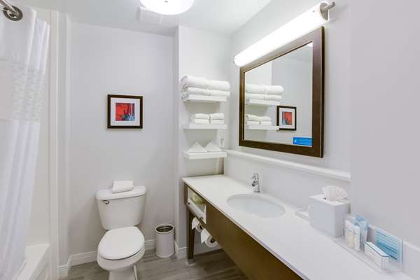  - Hampton Inn White House