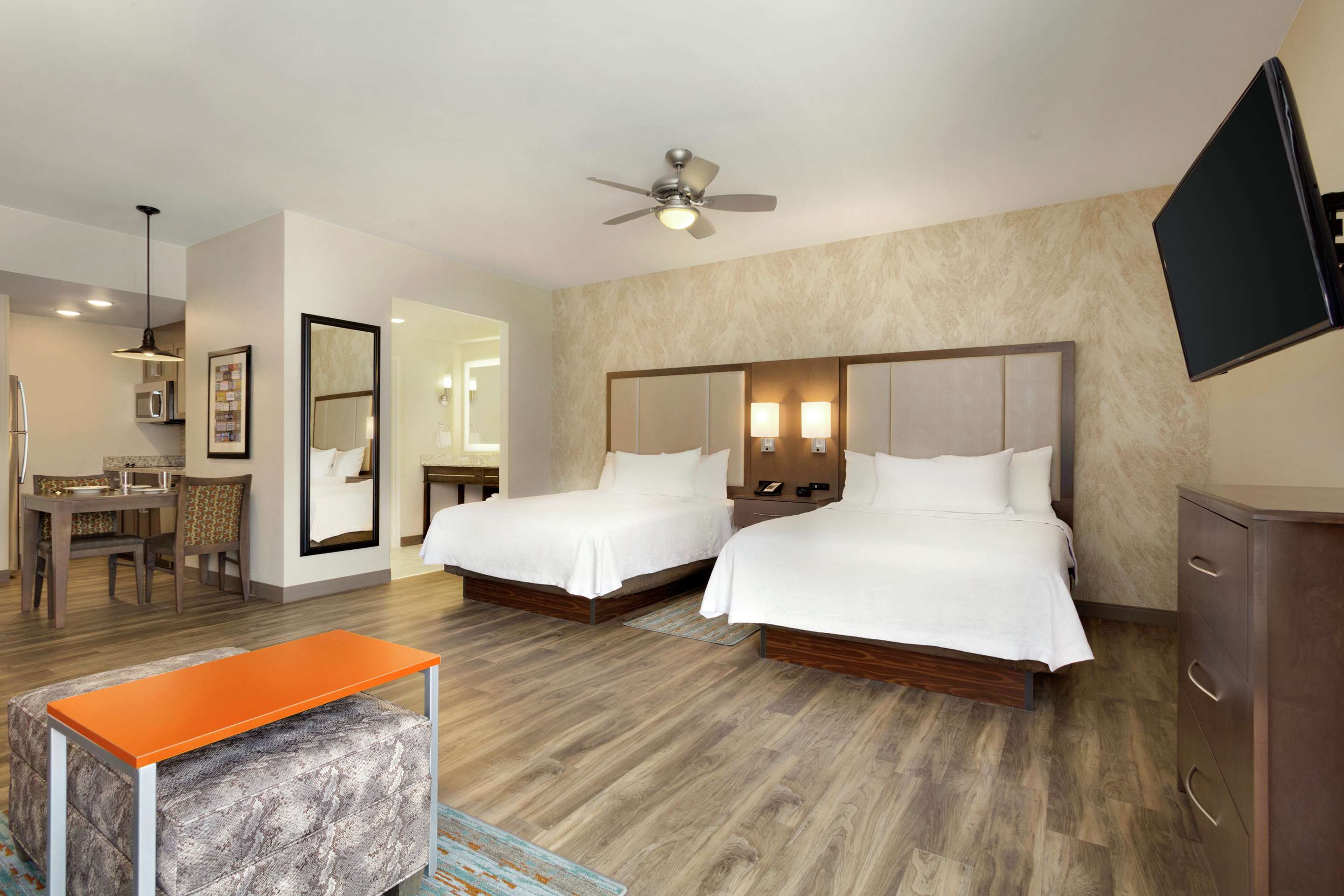 Guest room
