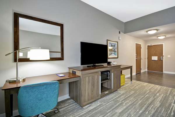  - Hampton Inn Blue Ash - I-71, Exit 15