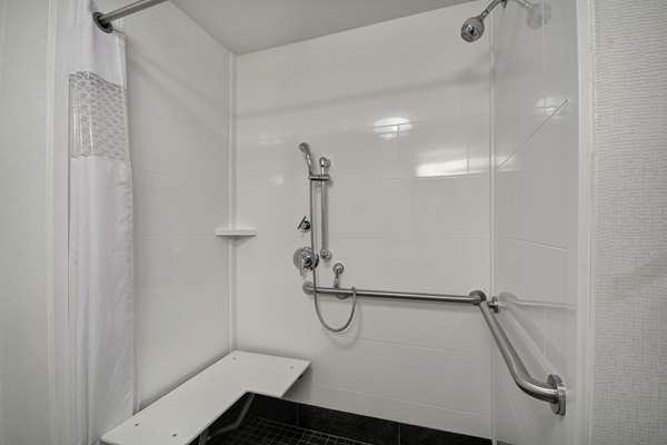  - Hampton Inn Blue Ash - I-71, Exit 15