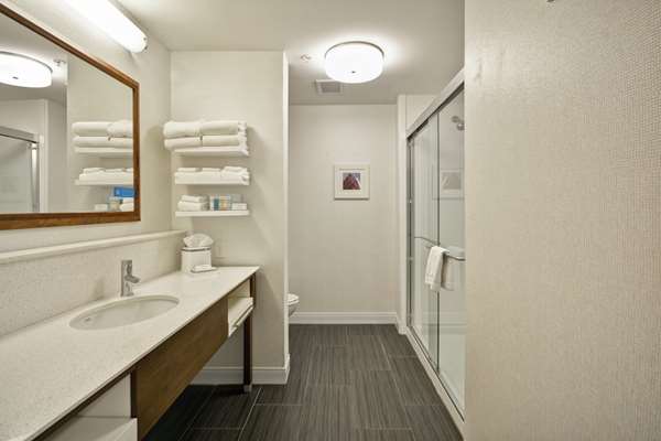  - Hampton Inn Blue Ash - I-71, Exit 15