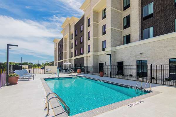 Pool - Hampton Inn & Suites Richardson