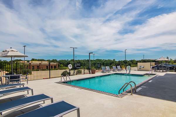 Pool - Hampton Inn & Suites Richardson