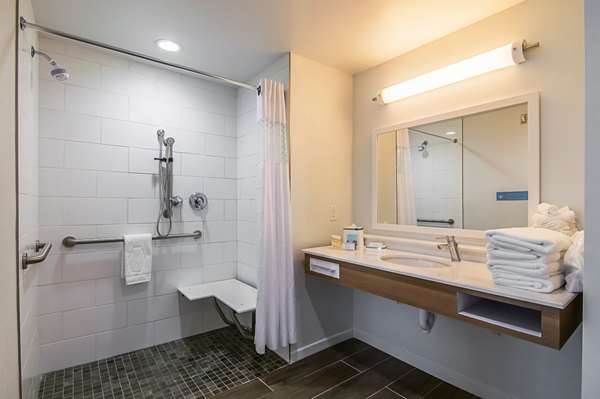  - Hampton Inn & Suites Richardson