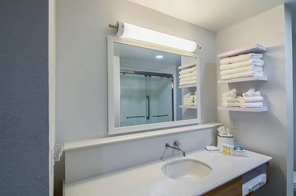  - Hampton Inn & Suites Richardson