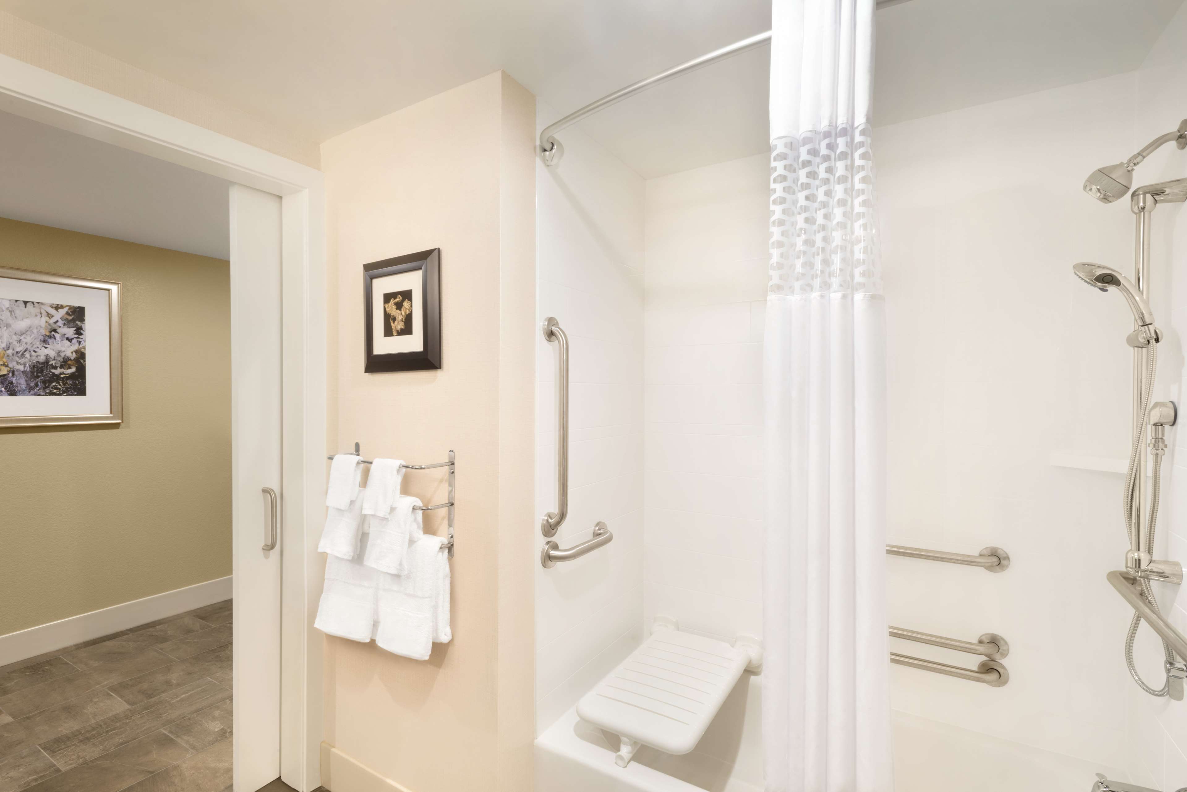 Hampton Inn by Hilton Elko Nevada - Tap to explore photos