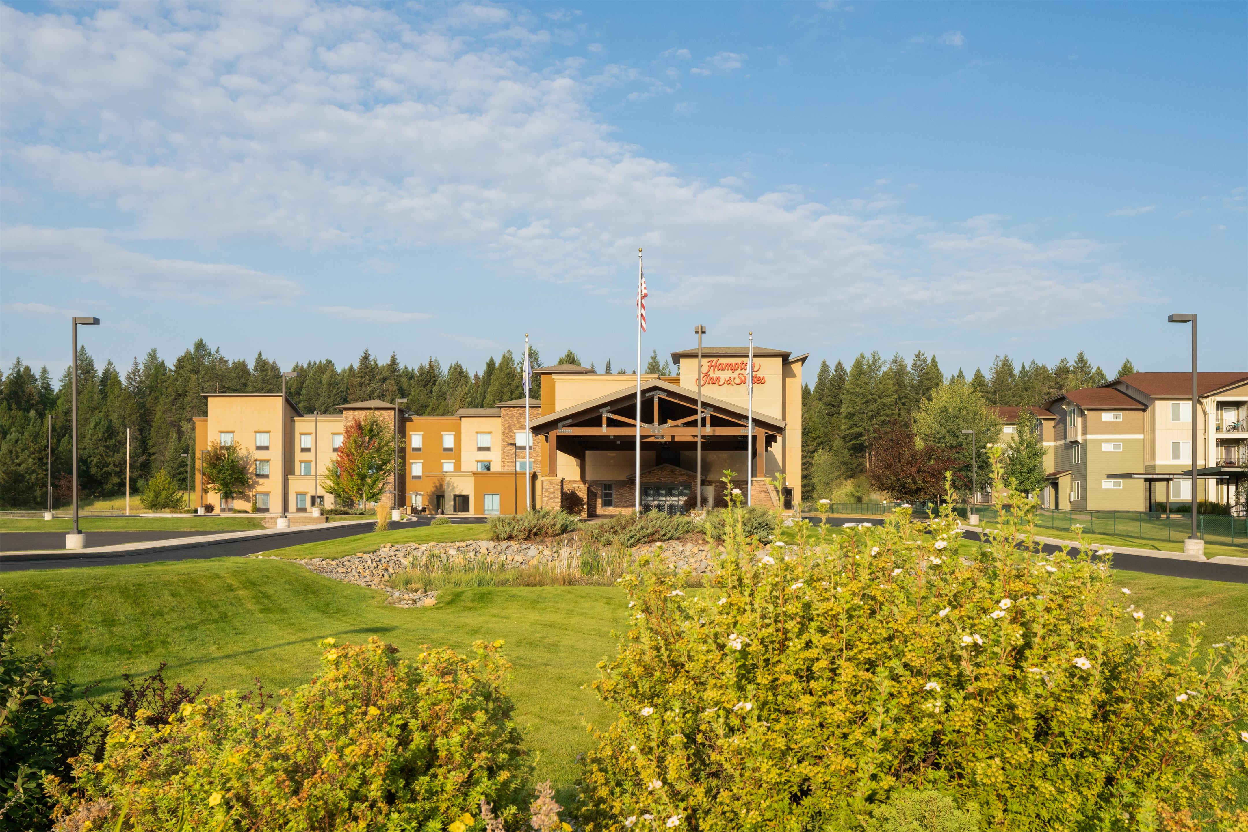 Exterior | Hampton Inn & Suites Whitefish