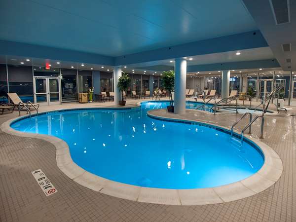Pool - DoubleTree by Hilton Hotel Niagara Falls
