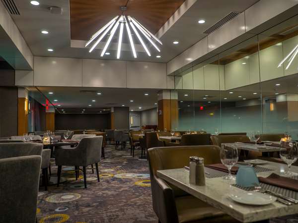 Restaurant - DoubleTree by Hilton Hotel Niagara Falls