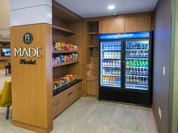 Restaurant - DoubleTree by Hilton Hotel Niagara Falls