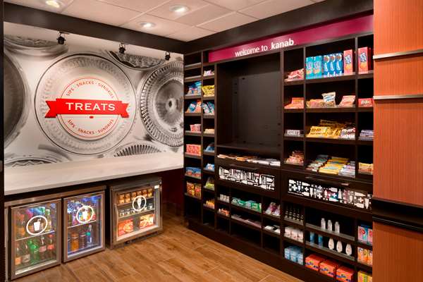 Restaurant - Hampton Inn Kanab