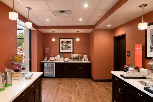 Restaurant - Hampton Inn Kanab