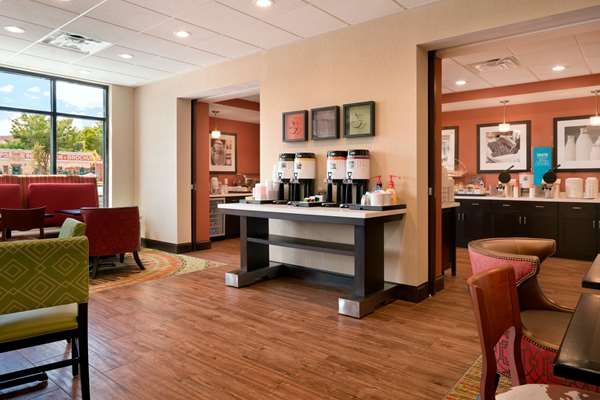 Restaurant - Hampton Inn Kanab