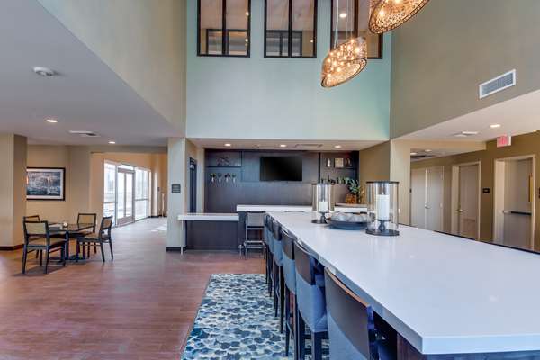 Restaurant - Hampton Inn & Suites Glendale