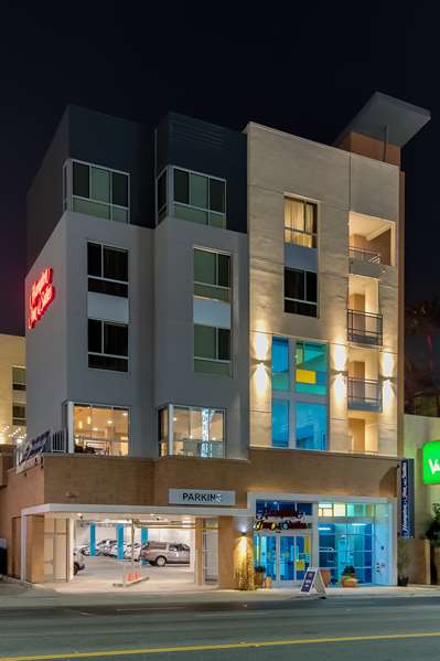 Exterior view - Hampton Inn & Suites Glendale