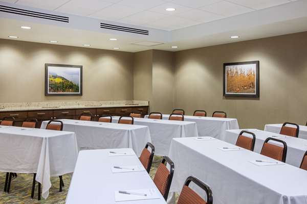  - Hampton Inn & Suites Pasco