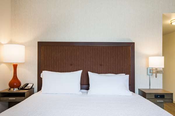  - Hampton Inn & Suites Pasco