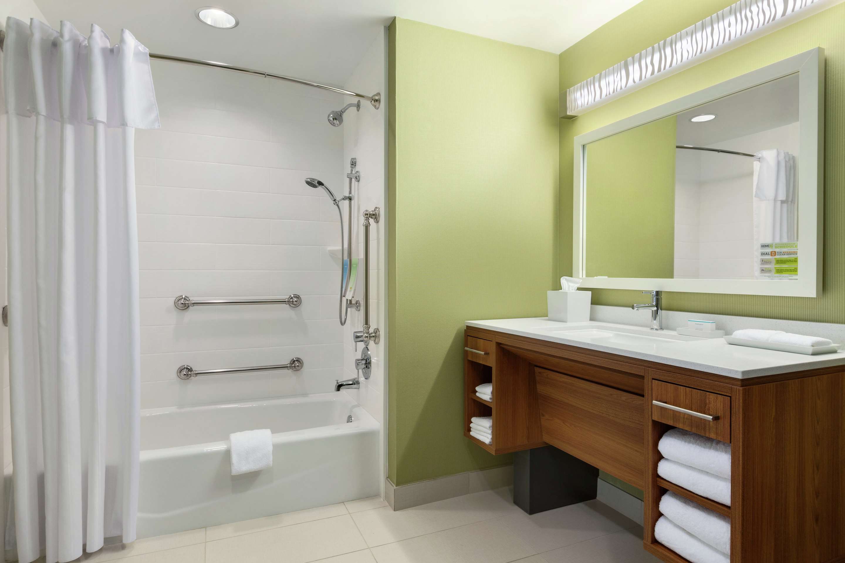 Guest room bath