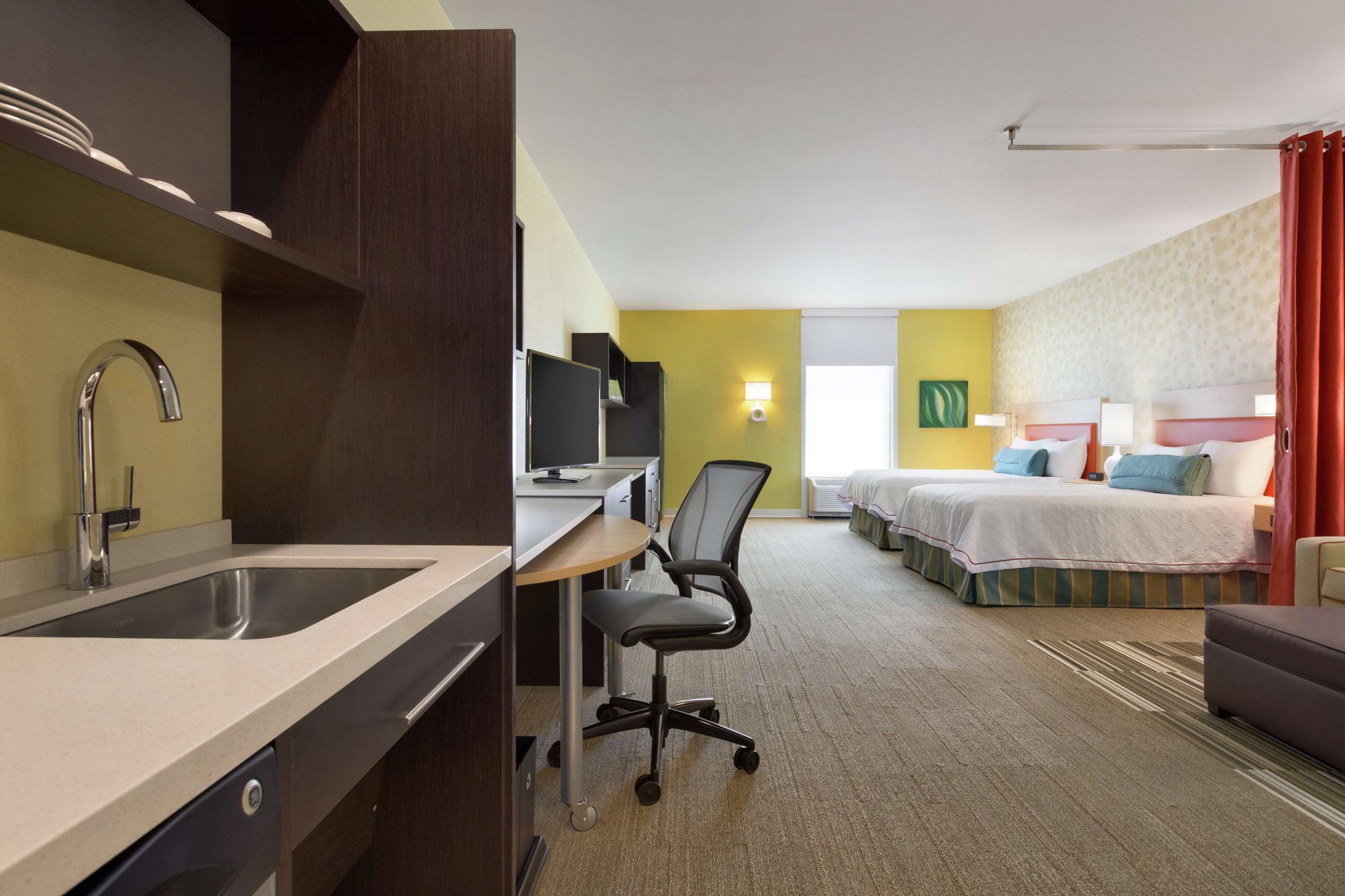 Guest room